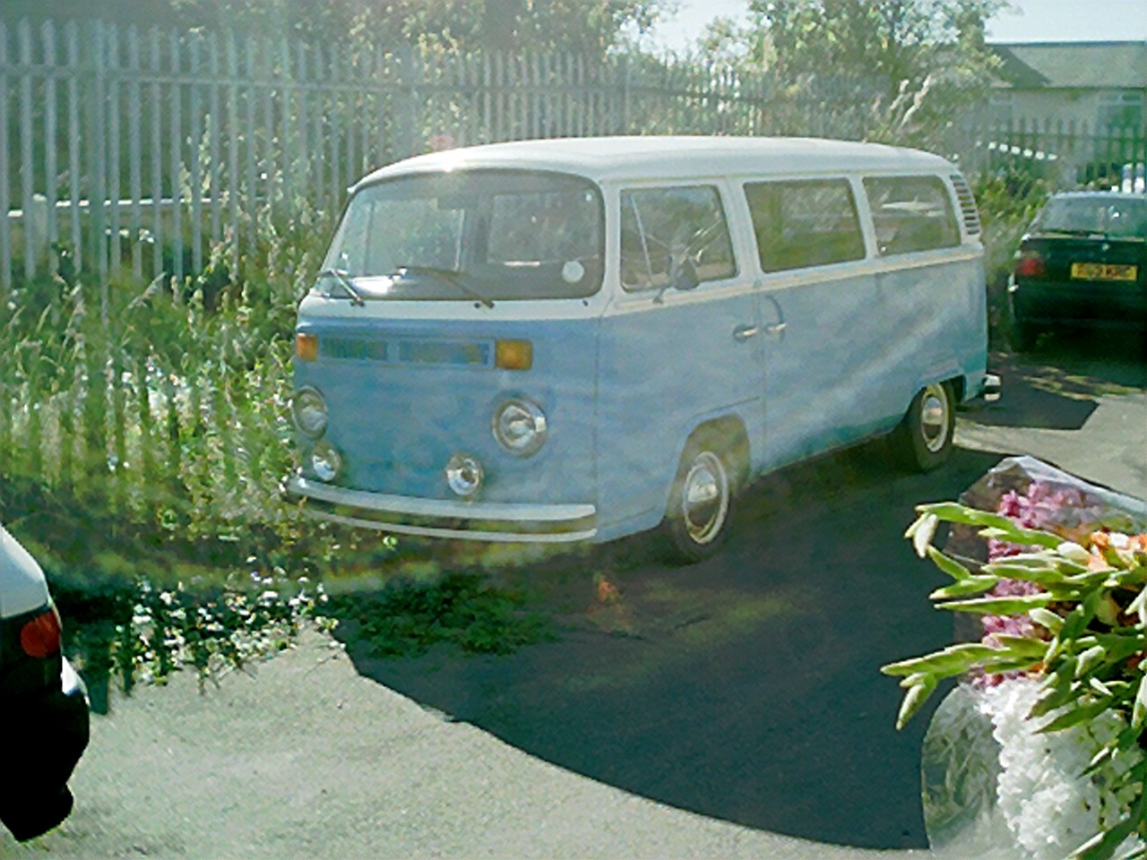 VW mini bus 1975 Sold 1,500