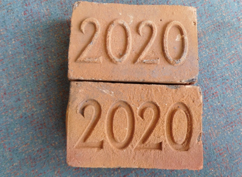 2018 Date Brick. Indented numbering and outdented numbering 140*215*65m